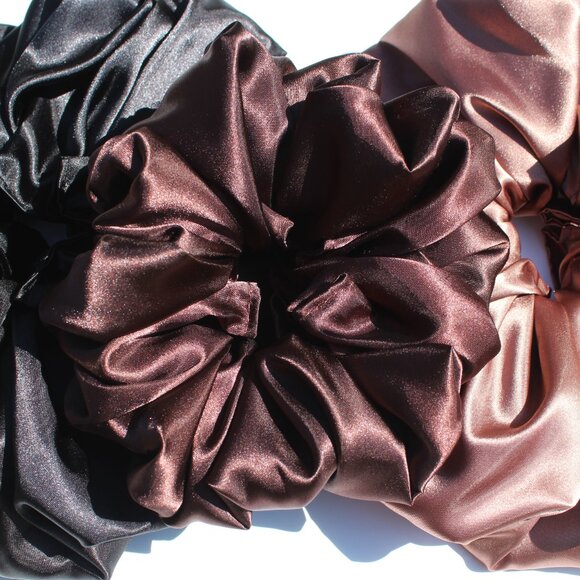 Oversized Natural multi color satin scrunchy set main image 5